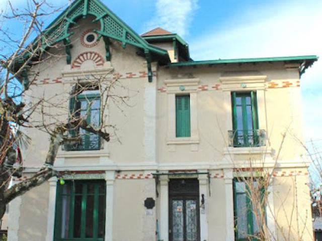 Vente Maison 7 pièces 160 m2 Cahors