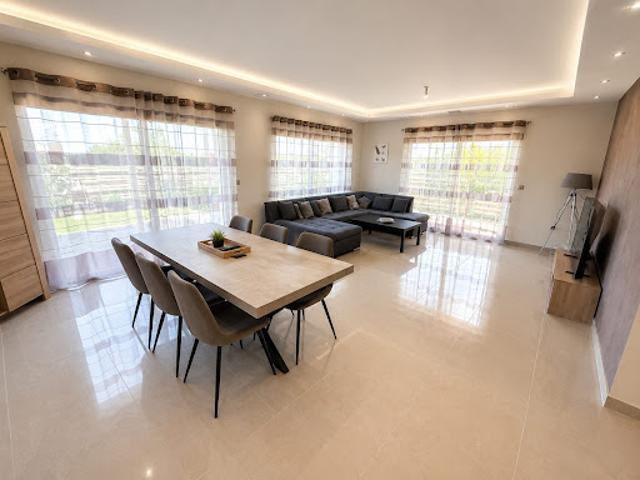 Vente Maison 7 pièces 160 m2 Fagnières