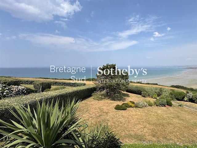 Vente Maison 7 pièces 160 m2 Kerlaz