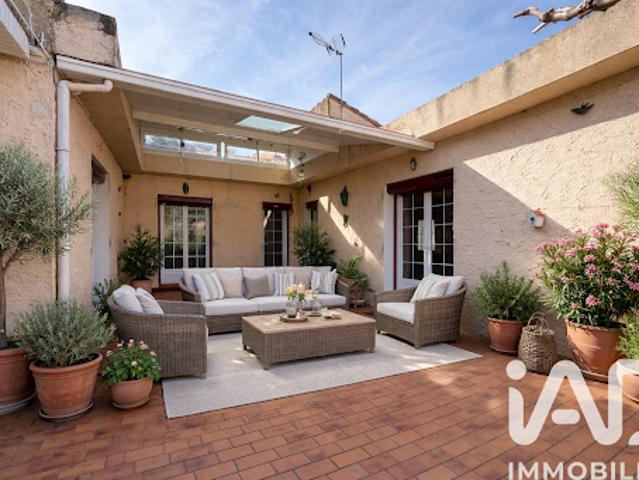 Vente Maison 7 pièces 160 m2 Saint Génis des Fontaines