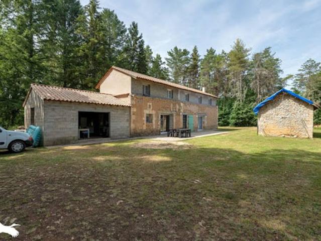 Vente Maison 7 pièces 160 m2 Sarliac sur l'Isle