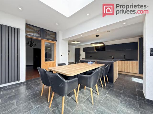 Vente Maison 7 pièces 160 m2 Tourcoing