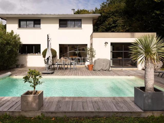 Vente Maison 7 pièces 160 m2 Vannes