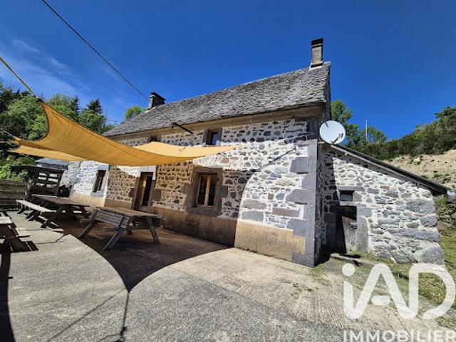 Vente Maison 7 pièces 161 m2 Chastreix