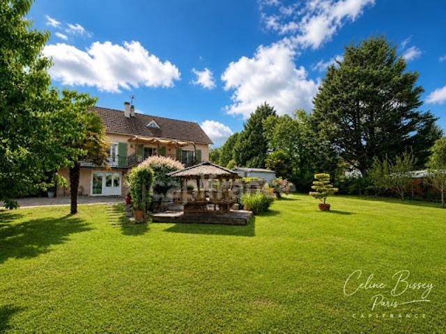 Vente Maison 7 pièces 161 m2 Pont sur Yonne