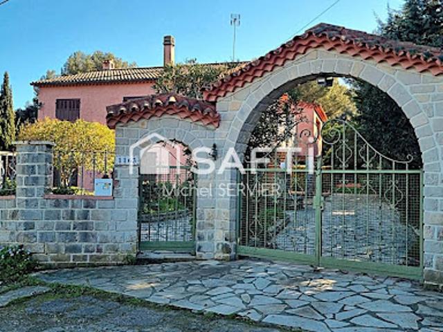 Vente Maison 7 pièces 161 m2 Six Fours les Plages