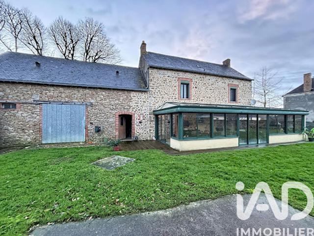 Vente Maison 7 pièces 162 m2 Mézangers