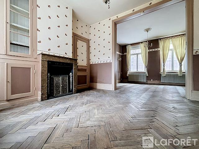 Vente Maison 7 pièces 162.41 m2 Hazebrouck