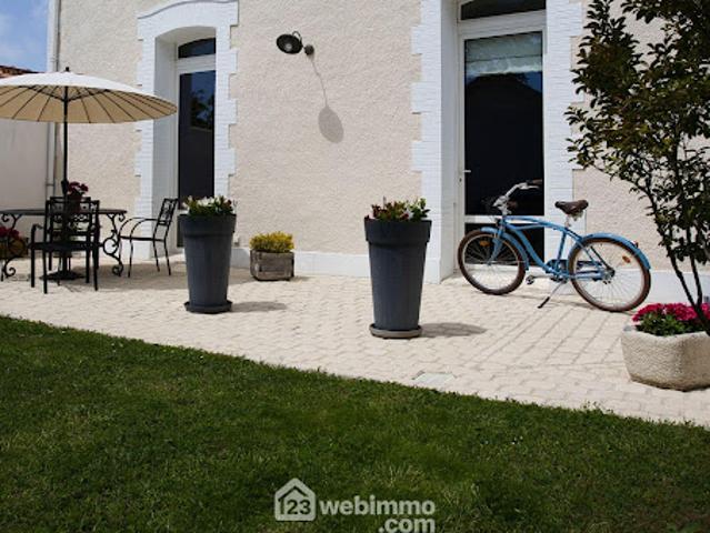 Vente Maison 7 pièces 163 m2 Nieul sur Mer