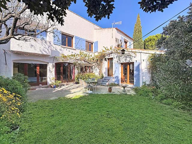 Vente Maison 7 pièces 163 m2 Villeneuve les avignon