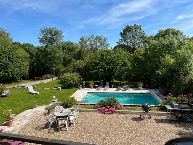 Vente Maison 7 pièces 163.61 m2 Auxerre