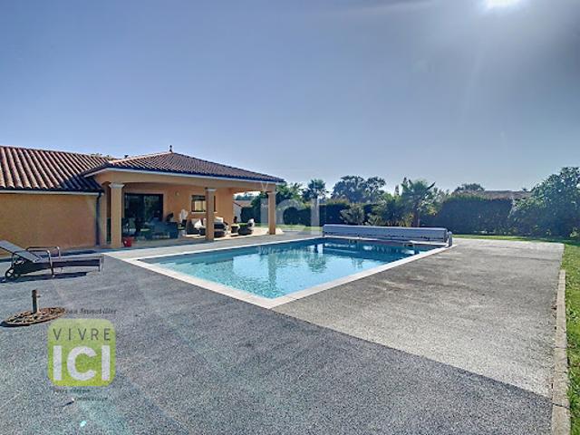 Vente Maison 7 pièces 163.85 m2 Cholet