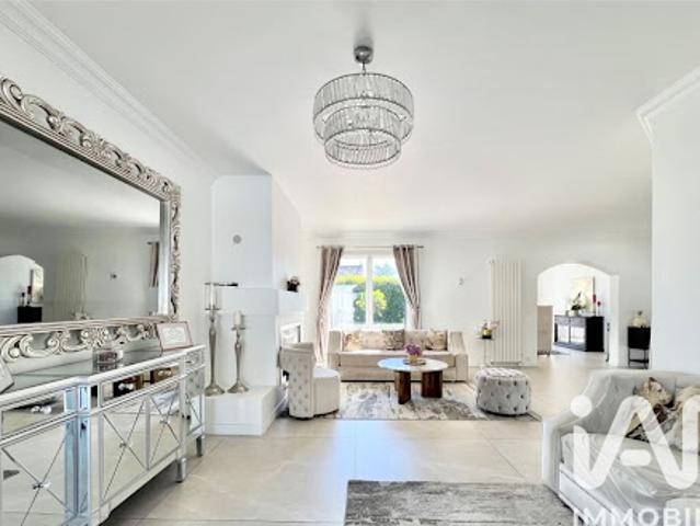 Vente Maison 7 pièces 175 m2 Chelles