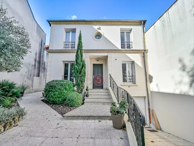 Vente Maison 7 pièces 175 m2 Le Raincy