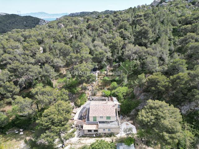 Vente Maison 7 pièces 175 m2 Le Rove