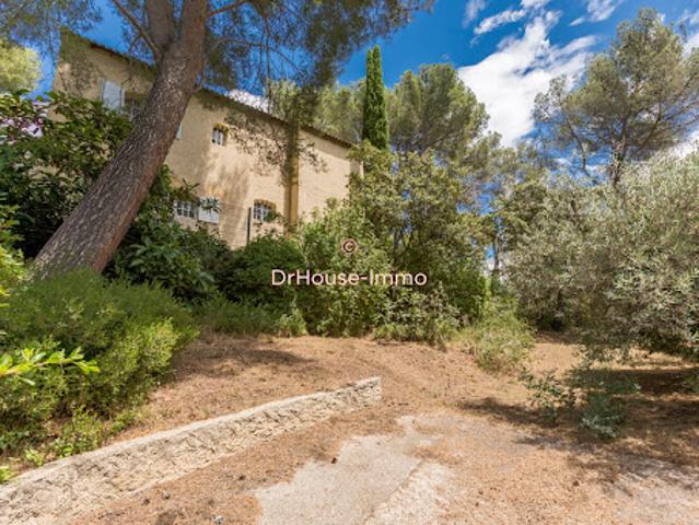 Vente Maison 7 pièces 175 m2 Ventabren