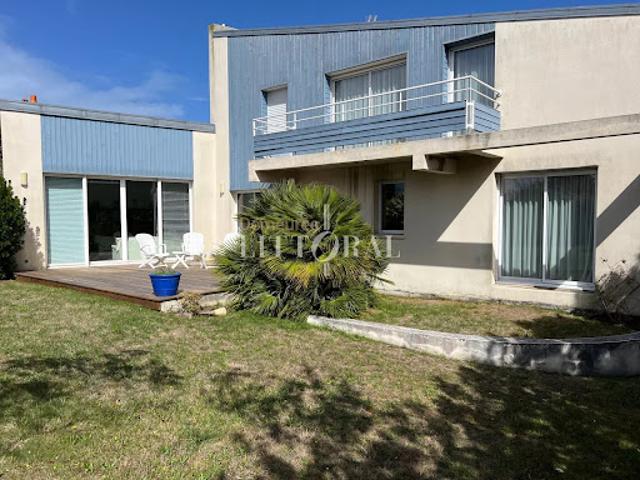 Vente Maison 7 pièces 177 m2 Tregastel
