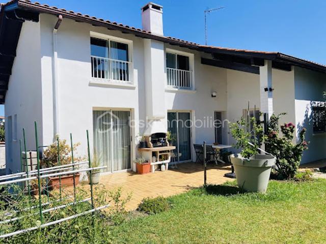 Vente Maison 7 pièces 179 m2 Hendaye