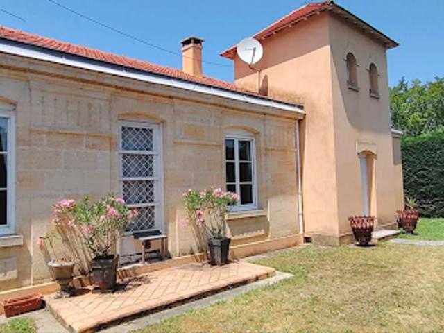 Vente Maison 7 pièces 170 m2 Ambares et lagrave
