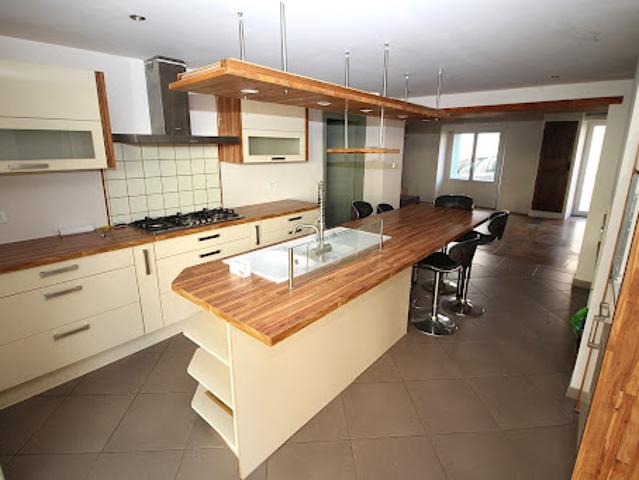Vente Maison 7 pièces 170 m2 Castelmayran