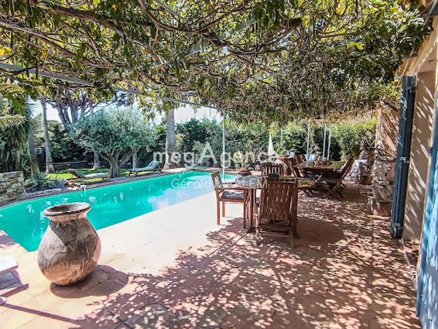 Vente Maison 7 pièces 170 m2 Grimaud