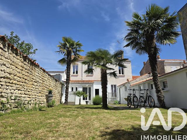 Vente Maison 7 pièces 154 m2 Rochefort