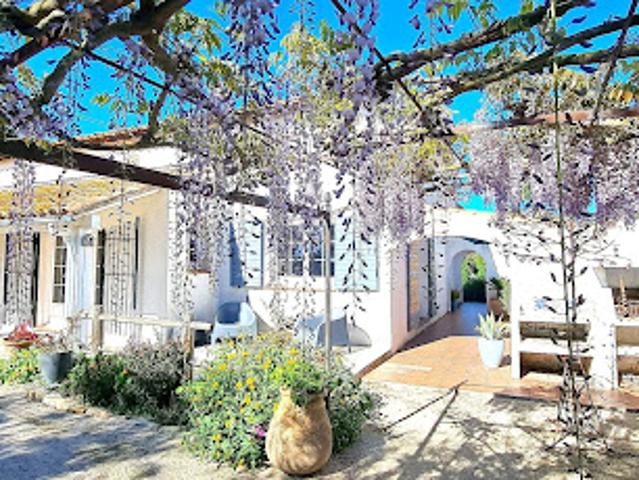Vente Maison 7 pièces 170 m2 Saintes Maries de la Mer