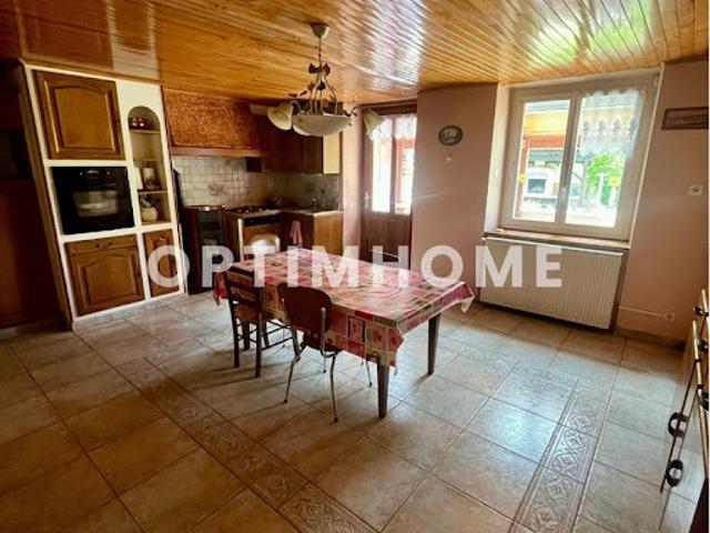 Vente Maison 7 pièces 151 m2 Vieu d'Izenave