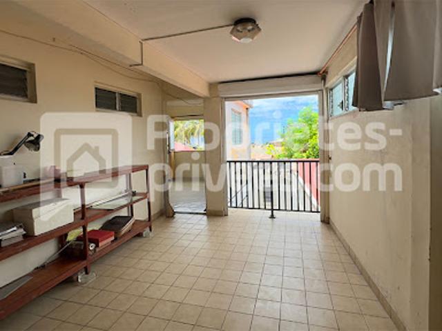 Vente Maison 7 pièces 170.24 m2 Saint Pierre