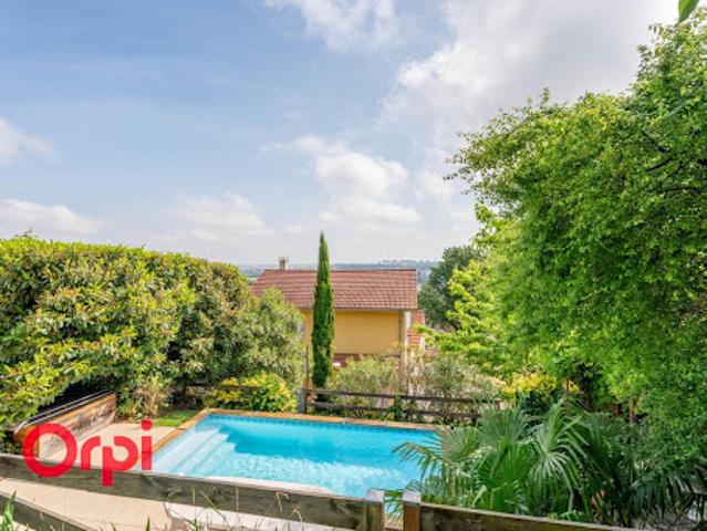 Vente Maison 7 pièces 171 m2 Irigny