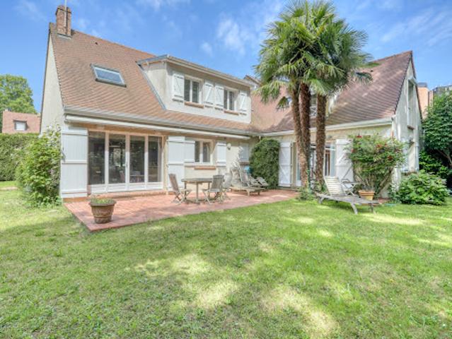 Vente Maison 7 pièces 171 m2 Jouy en Josas