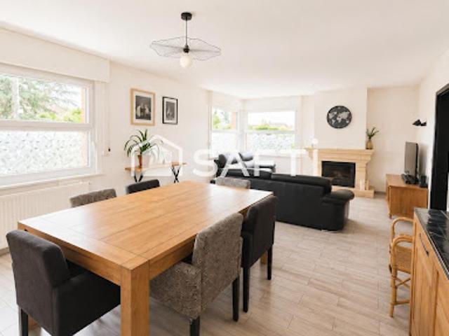 Vente Maison 7 pièces 172 m2 Beuvry