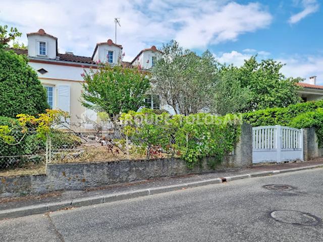 Vente Maison 7 pièces 172 m2 Escalquens