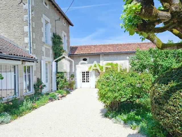 Vente Maison 7 pièces 185 m2 Liniers