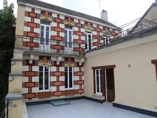 Vente Maison 7 pièces 186 m2 Luzy