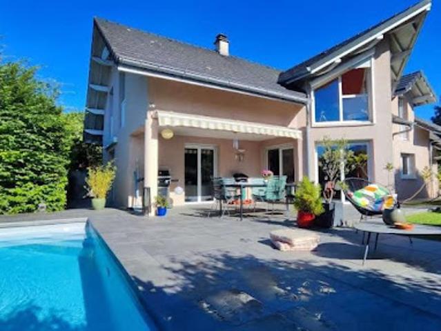 Vente Maison 7 pièces 187 m2 Saint Alban Leysse