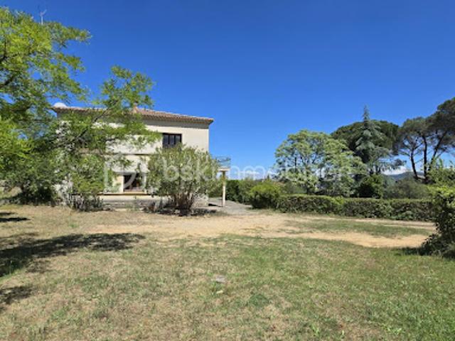 Vente Maison 7 pièces 187.76 m2 Bagnols sur ceze