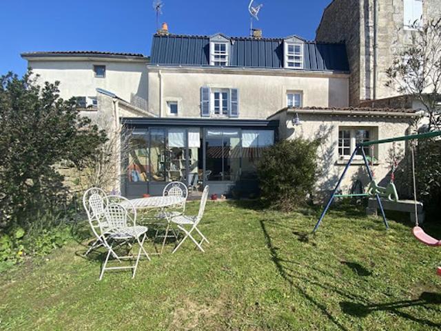 Vente Maison 7 pièces 188 m2 Niort