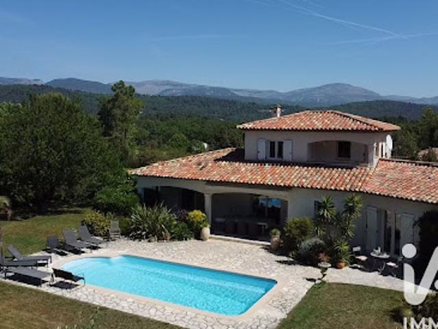 Vente Maison 7 pièces 189 m2 Callian