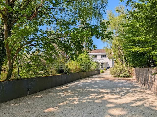 Vente Maison 7 pièces 189 m2 Saint marcel
