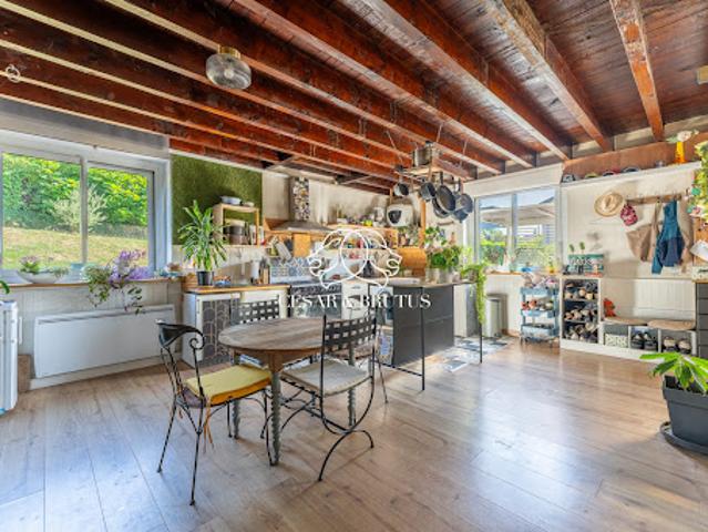 Vente Maison 7 pièces 189 m2 Saint Didier de Formans