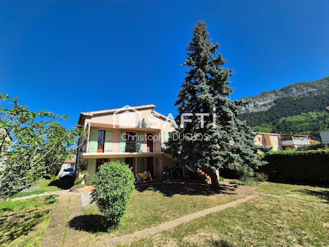 Vente Maison 7 pièces 189 m2 Sisteron