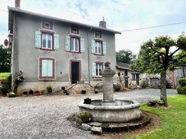 Vente Maison 7 pièces 180 m2 Meilhac