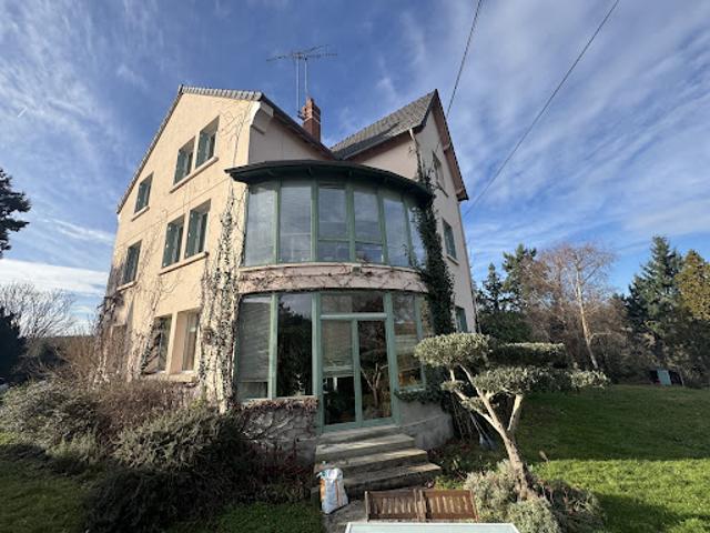 Vente Maison 7 pièces 211 m2 Néris les Bains