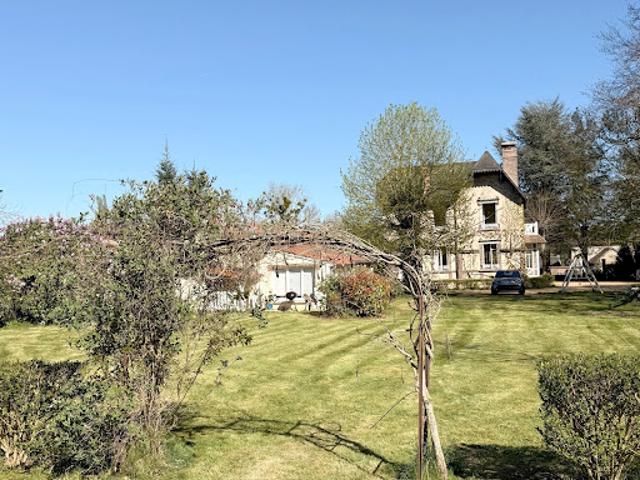 Vente Maison 7 pièces 180 m2 Anet