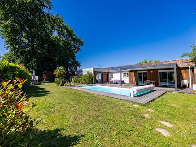 Vente Maison 7 pièces 180 m2 Cestas