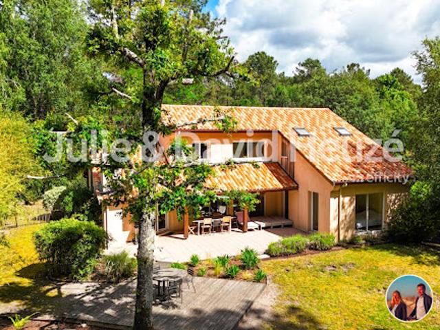 Vente Maison 7 pièces 180 m2 Lacanau