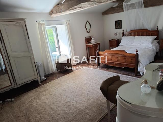 Vente Maison 7 pièces 180 m2 Saint Pierre du Chemin