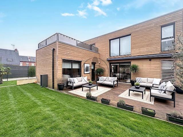 Vente Maison 7 pièces 180 m2 Saint Quentin