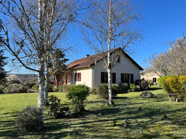 Vente Maison 7 pièces 180 m2 Sergeac